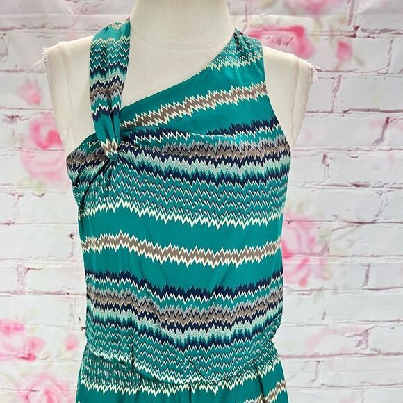 🔥5 for $25 sale🔥 Parker Women's Zigzag Print Uneven Shoulder Silk dress - Picture 2 of 9